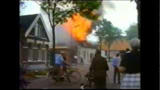 preview picture of video 'nieuw beijerland brand dam 1985'