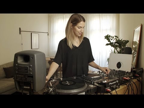 La Fleur‘s 5 Favourite B-Sides (Electronic Beats TV)