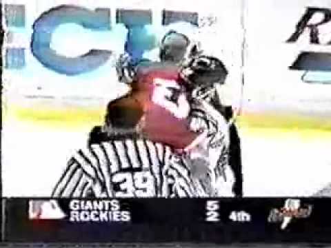 Hockeyfighters.cz  marty mcsorley(LA kings) vs sandy mccarthy(calgary).wmv