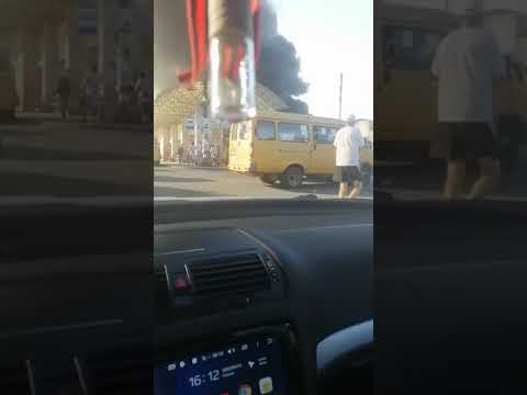 Пожар на центральном рынке в Шахтах Ростовской области