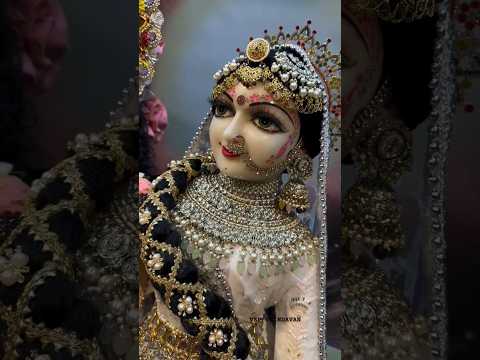 Kitne sundar nain tumhare #reelshreeradhegovind_dham #barsana #shriradharani #vrindavan #krishna