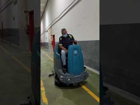 Lentech LT85 Ride On Floor Scrubber Singapore -  150L Tank, Cleaning Warehouse Hotels Offices Condos