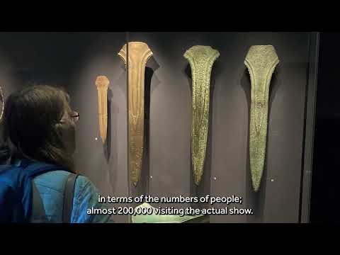 A million explore the World of Stonehenge play video