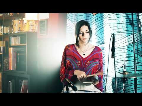 Elise Trouw | Shreds Live Loop Mashup