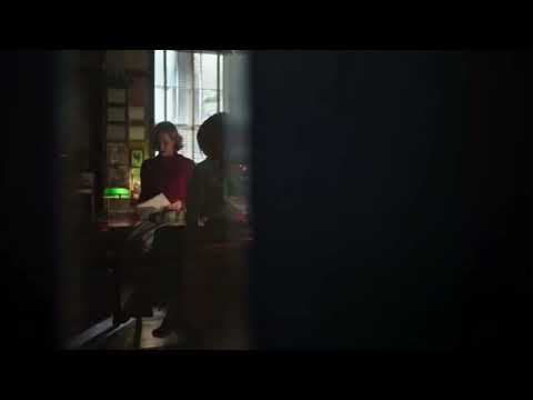 Riverdale 7x01 Archie ride with bike school. Betty read Toni story they had to talk with Featherhead