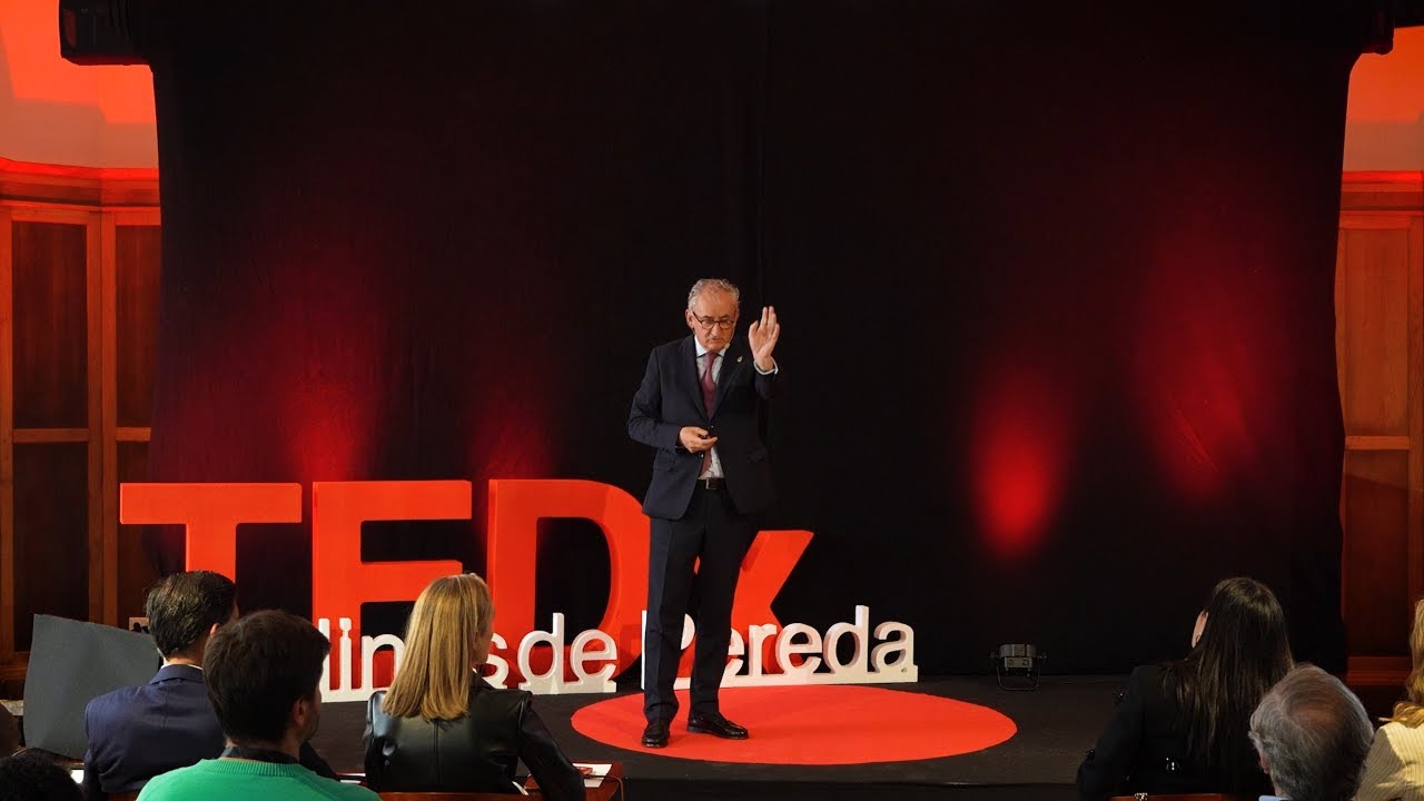 El médico del siglo XXI: entre la tecnología y la humanidad | Tomás Cobo | TEDxJardines de Pereda