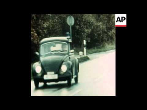 SYND 15 11 77 LUFTHANSA SECURITY