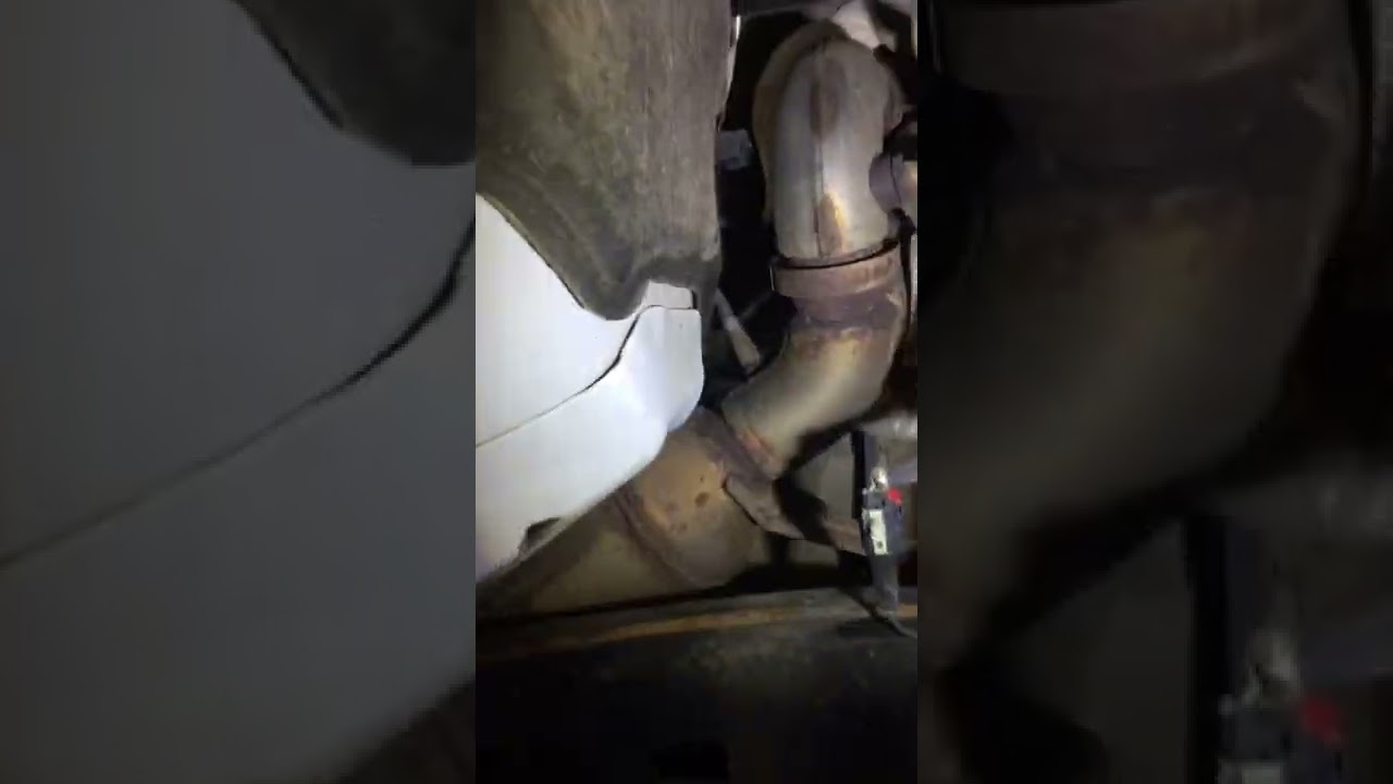 RAM 1500 ECO DISESL (BANK ONE SENSOR ONE) OXYGEN SENSOR LOCATION