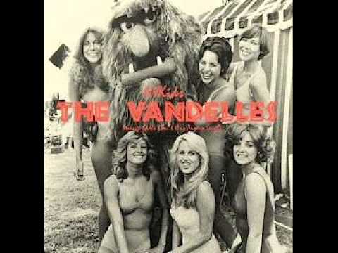 The Vandelles - Strange Girls Don't Cry - 2012 (FULL ALBUM)