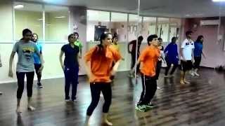 Download lagu 1234 get on the dance floor-Chennai Express-Sharukh khan-Deepika Padukone mp3 Download lagu 1234 get on the dance floor-Chennai Express-Sharukh khan-Deepika Padukone mp3