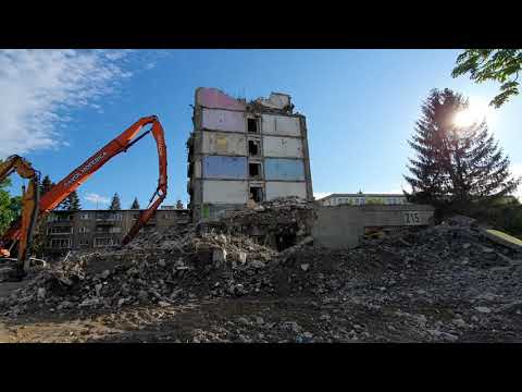Demolition of tall building in Partizanske, Slovakia: view from Jesensky street
