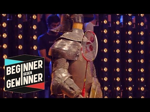 Badminton: The handicap decided by the audience | Part 1 | Beginners versus winners | ProSieben