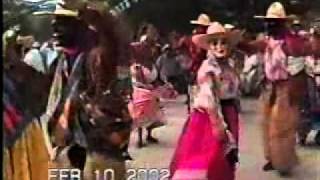 preview picture of video '01 Juxtlahuaca Oaxaca México - Fiesta de Carnaval 2002 - Danza de Los Rubios La Montaña'
