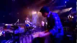 Friendly Fires - Kiss of life (Reading Festival 2009)