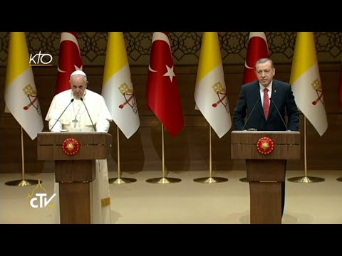 Rencontre du Pape avec les autorités turques