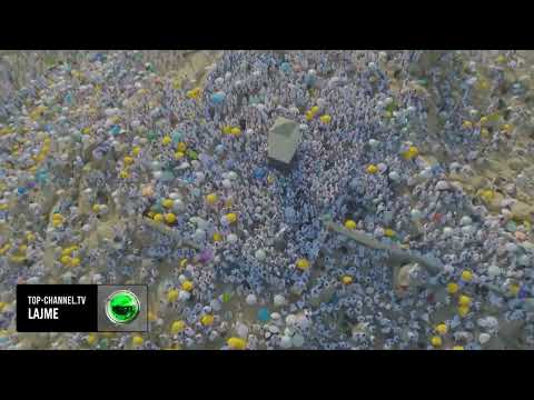 Top Channel/ Pelegrinazhi i Haxhit, sot dita e Arafatit: Miliona vetë kremtojnë “datën e shenjtë”!