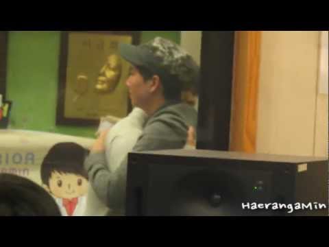 [Fancam] 121030 Sukira Sungmin - PD님 안녕히 가세요ㅠㅠ