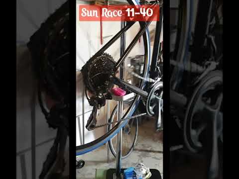 Sun Race 11-40 zehnfach, an einem Roadbike Stevens Strada