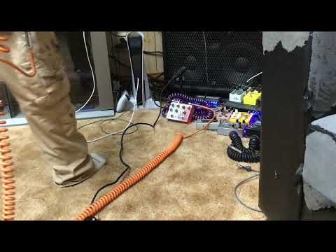 SAE Effects Colossal - cocked filter and fuzz dual pedal image 4