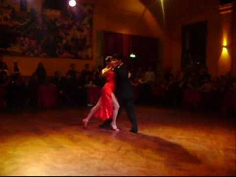  Paula Tejeda  and  Lucas Carrizo  are  dancing  to  the  tango  "  Mandria  "