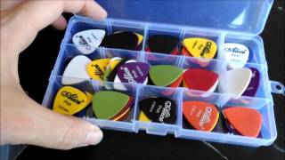 Video thumbnail for UNBOXING - Alice 100 guitar picks pack + case by RED MONSTER