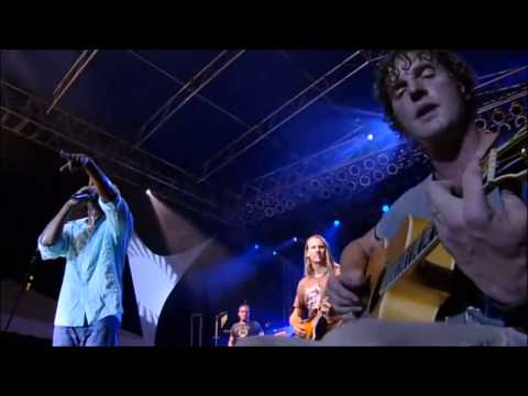 Hootie & The Blowfish - "I Hope That I Don't Fall In Love With You" Live in Charleston 2005
