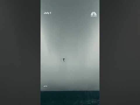 Video shows a huge waterspout moving over the surface of Lake Constance in Germany