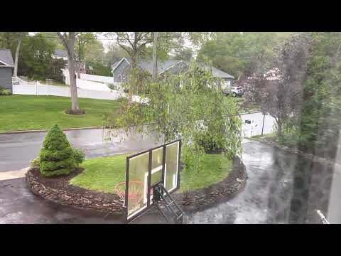 Rain in Smithtown NY - May 20th, 2022 - 4:55PM
