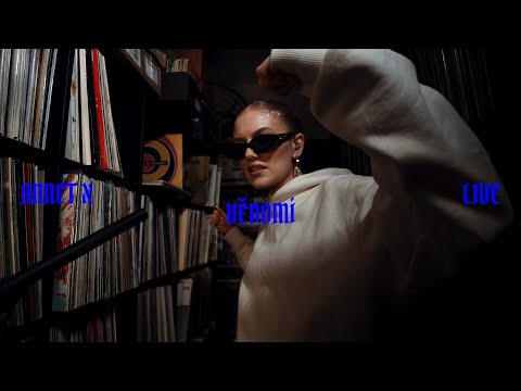 Annet X – Vědomí (LIVE)