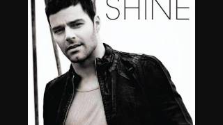Shine - Ricky Martin