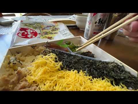 [Omitido en el informe] Me gustaría informarles que estoy recibiendo ``Higashichikuken Kashiwa Meshi Bento'' en la casa de mis padres. Pondré el shoji por la tarde (・ω・)ノ