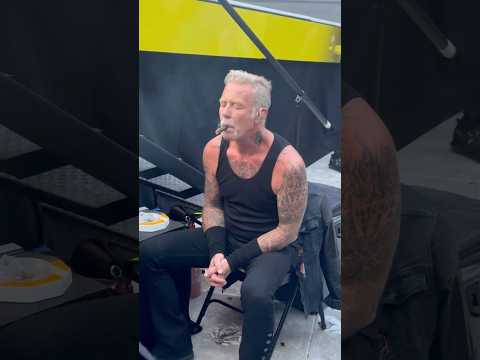 James Hetfield smokes a Cigar and takes a moment to relax before getting back on stage #metallica