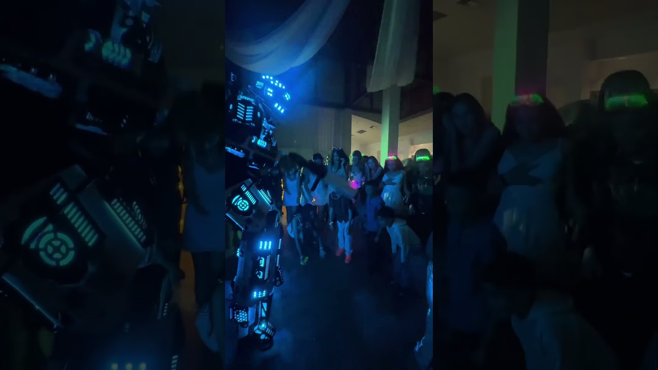 Promotional video thumbnail 3 for Top Robot on Stilts 