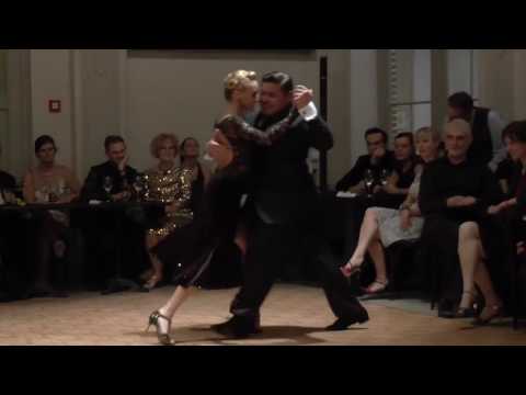  Melisa Sacchi  and  Cristian Palomo  are  dancing  to  "  De Antano  "  by  Juan D'Arienzo