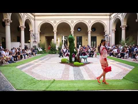 Mad Mood Milano Fashion Week Spring - Summer 2018 |  Sfilata Dali Couture