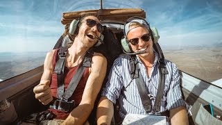 FLYING TINY PLANE