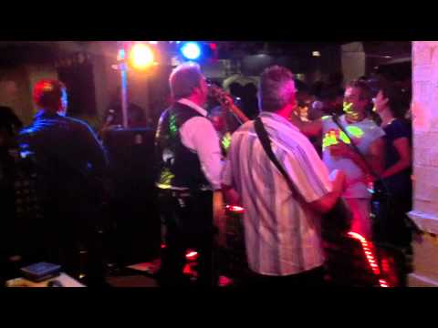The Usual Suspects - Live at Harrigans Irish Pub, musical montage