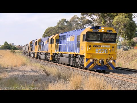 4CM5 Pacific National Grain Train With Triple 82 Class Locomotives (14/4/2022) - PoathTV Railways