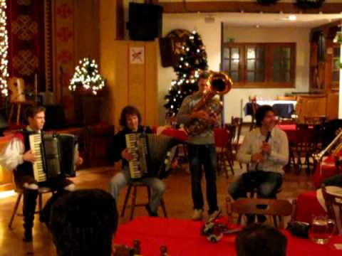 Sašo Avsenik, Patrik Jamnik, bratov Tkavc, Niki Legat - Tante Mizzi