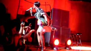 Fantasia in Baltimore "Move On Me" 11/7/10