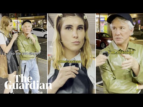 TikTok comedian unknowingly stops Baz Luhrmann in Sydney street and talks 'foursomes'