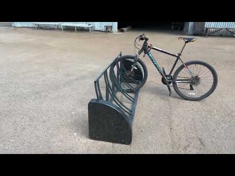 Парковка для велосипедов Air Gym ВП16 с камнями с велосипедом