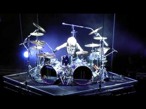 DRUM SOLO - JAMES KOTTAK / SCORPIONS LIVE IN PHILLY/