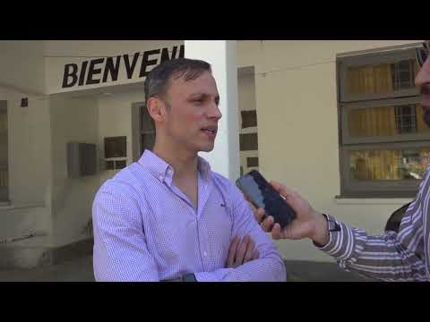 Víctor Araujo emitió su voto en Fernández y destacó la normalidad del acto eleccionario