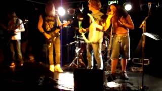 Maniac Forces - Beer Bong (Atrophy cover)