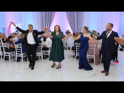 Familja Asllani hap Dasmen // Admirim Muka, Agron Zhuga, Idajet Shtepenja, Lenci Muka 2024