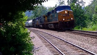 preview picture of video 'CSX Freight Train Spruce Pine, NC'