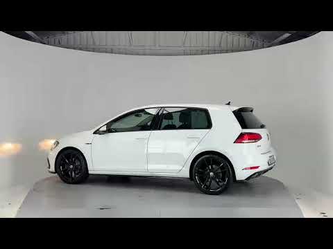 Volkswagen Golf R-LINE 1.5 TSI**19"GLOSS BLACK PRE - Image 2