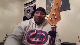 Video thumbnail for SX Ursa 3 Fretless bass by Bully Thakidd