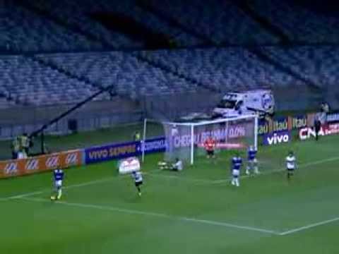 Os melhores momentos de Cruzeiro 1 x 0 Coritiba - 03/08/13